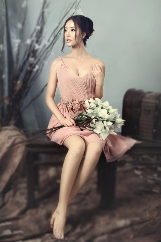 PS如何给室内人物修图缩略图