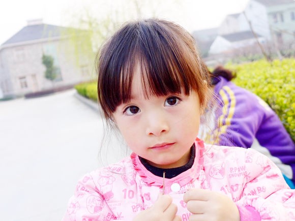 PS制作一个小萝莉萌妹纸照片转手绘缩略图