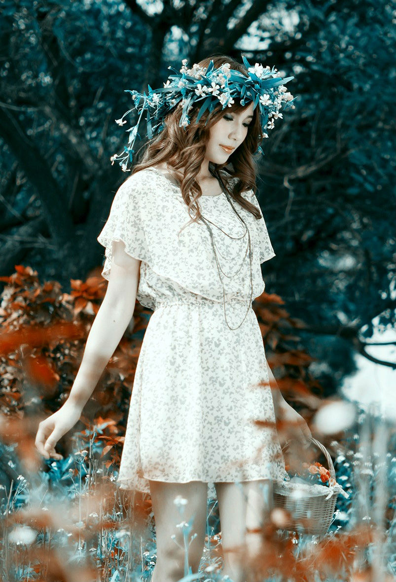 PS将照片调出宝蓝色效果缩略图